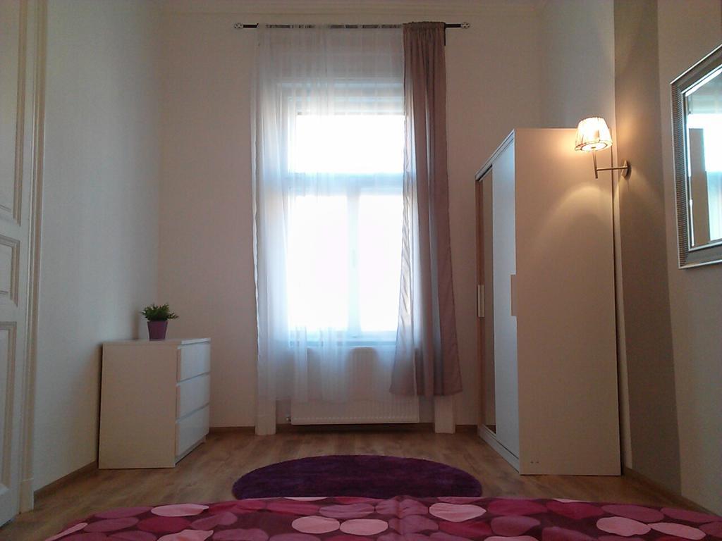 Ferienwohnung Downtown Rising Sun 104 Sq.M Budapest Exterior foto