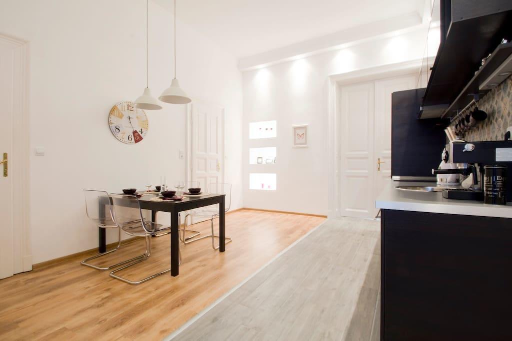 Ferienwohnung Downtown Rising Sun 104 Sq.M Budapest Exterior foto